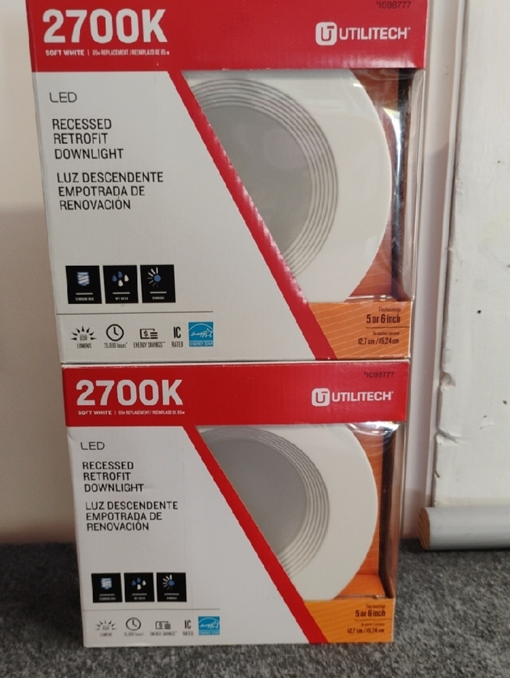 Utilitech 2700K LED Recessed Retrofit Downlight - White. Set Of 3 NIB